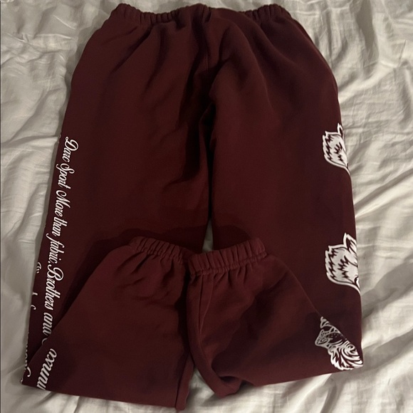 Darc Sport Wolves Women’s Burgundy Joggers Size Small - Picture 4 of 7